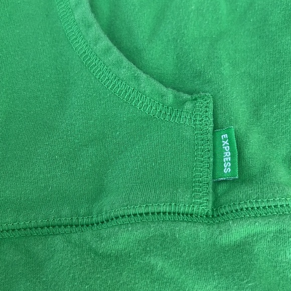 Express tracksuit - Picture 4 of 14